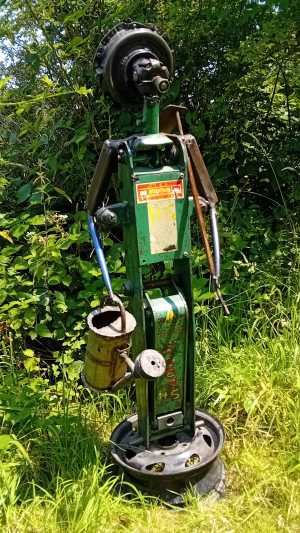 Artists/Images/ResizedExtra/simonet biokou_image_expo jardinier.jpg